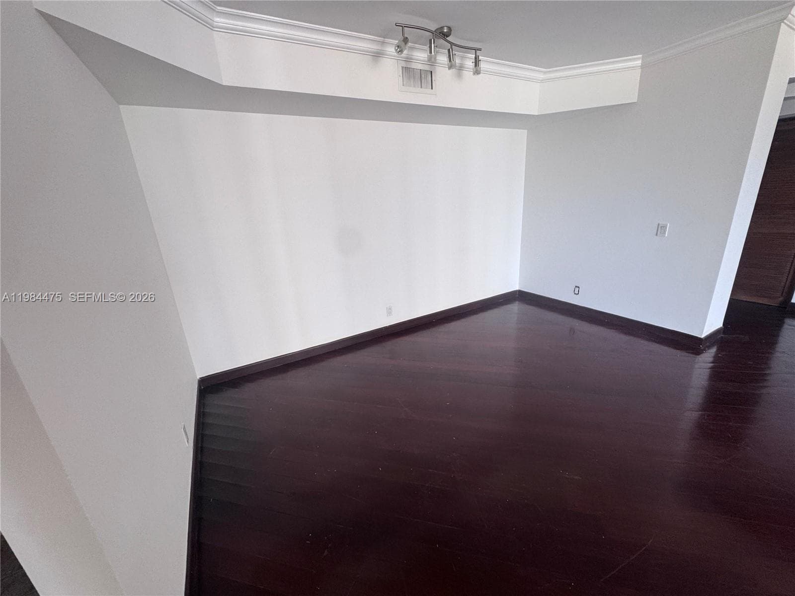 3610 Yacht Club Dr 1002 photo 21