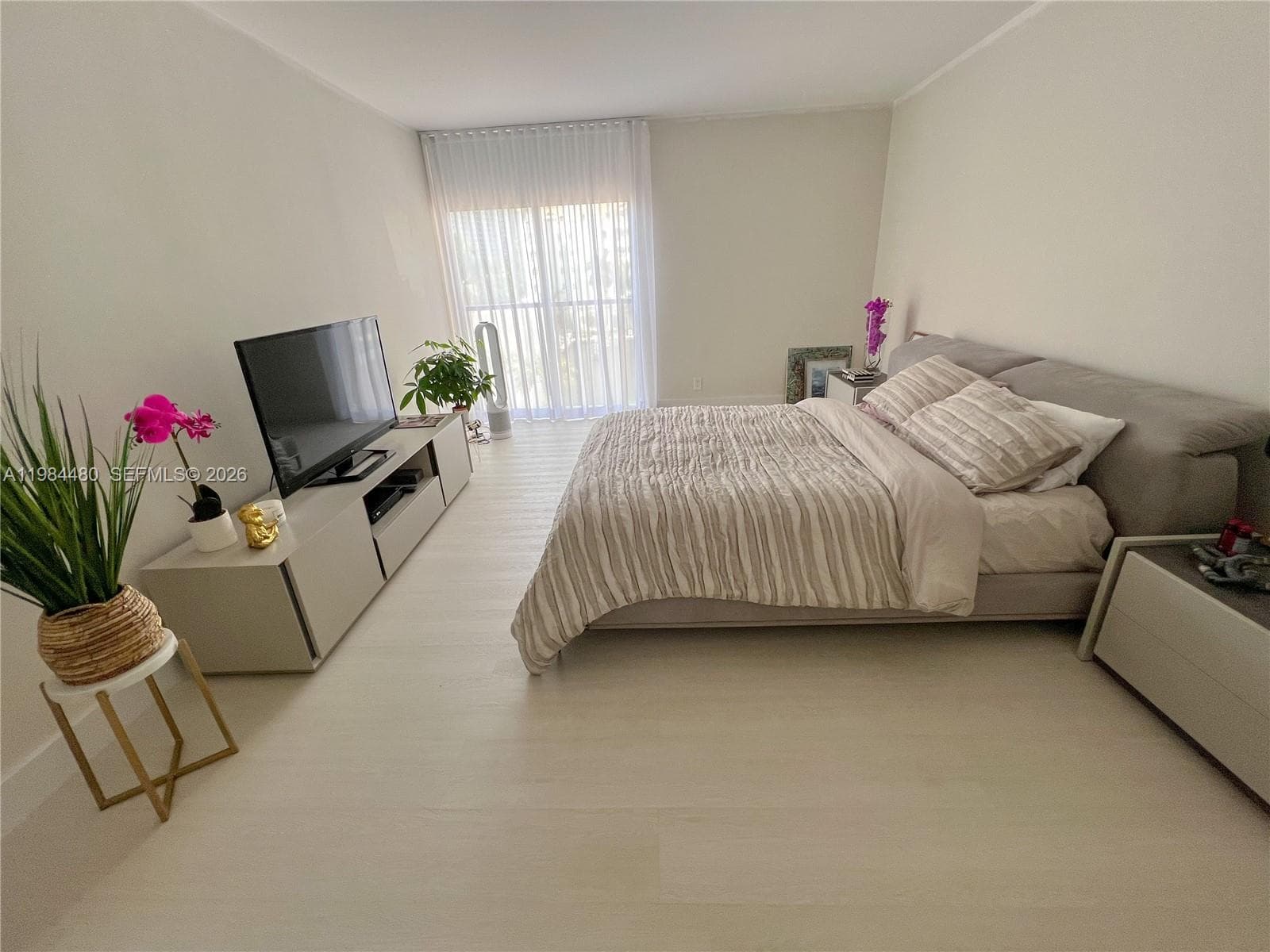 19707 Turnberry Way 5A photo 8