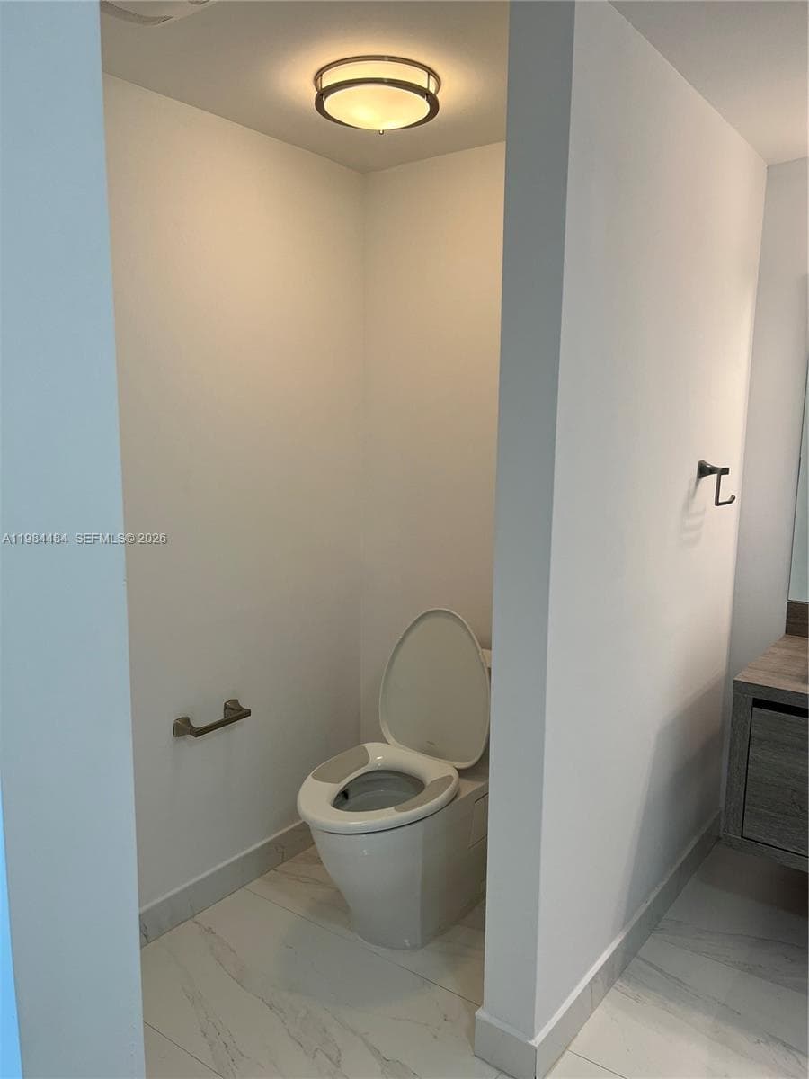 400 Sunny Isles Blvd 1105 photo 13