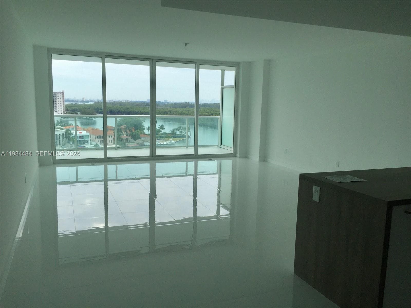 400 Sunny Isles Blvd 1105 photo 5