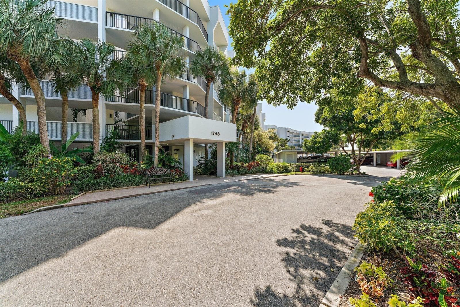1748 Jupiter Cove Drive 420 photo 3