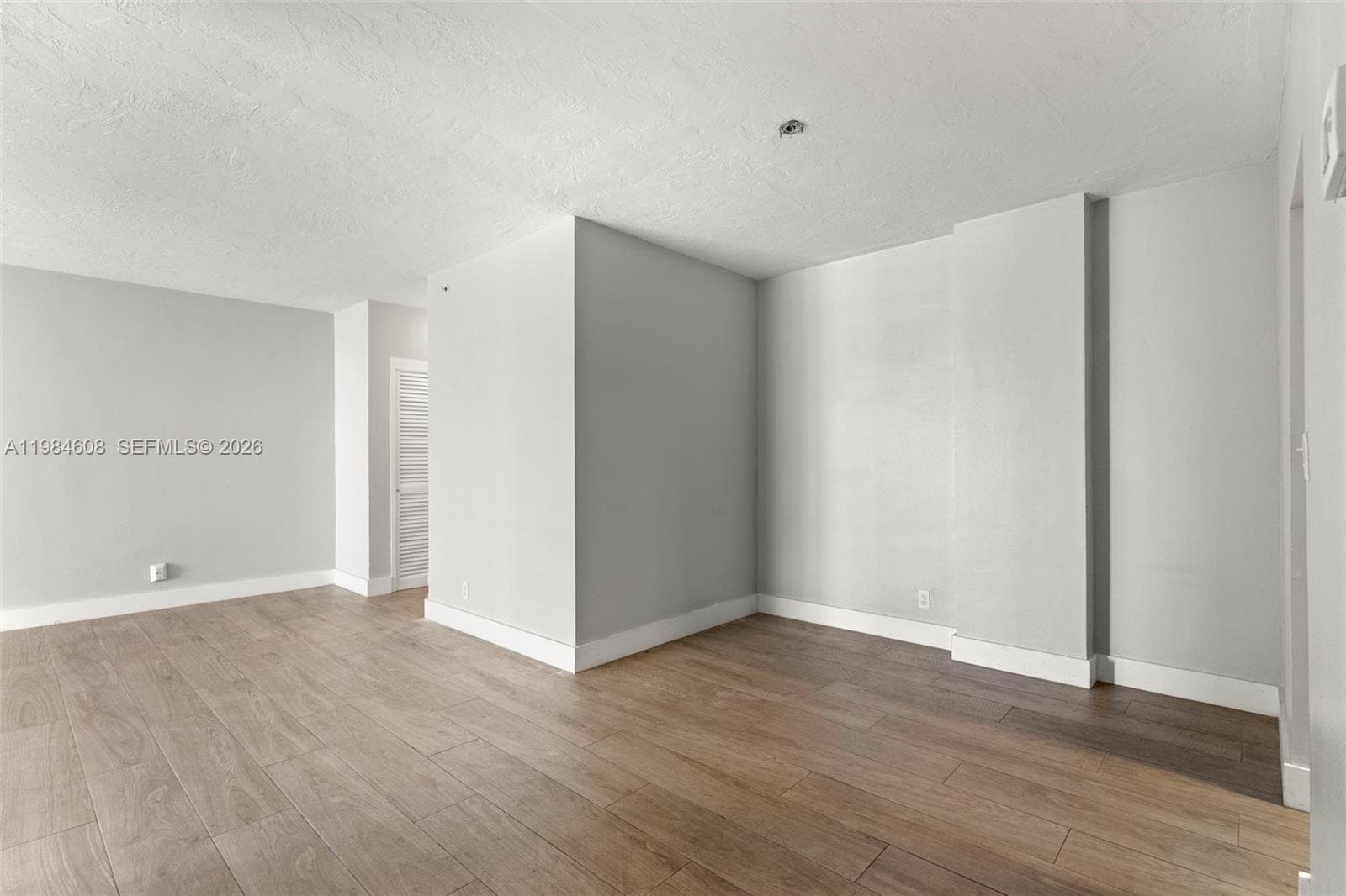 3001 Ocean Dr 1145 photo 15