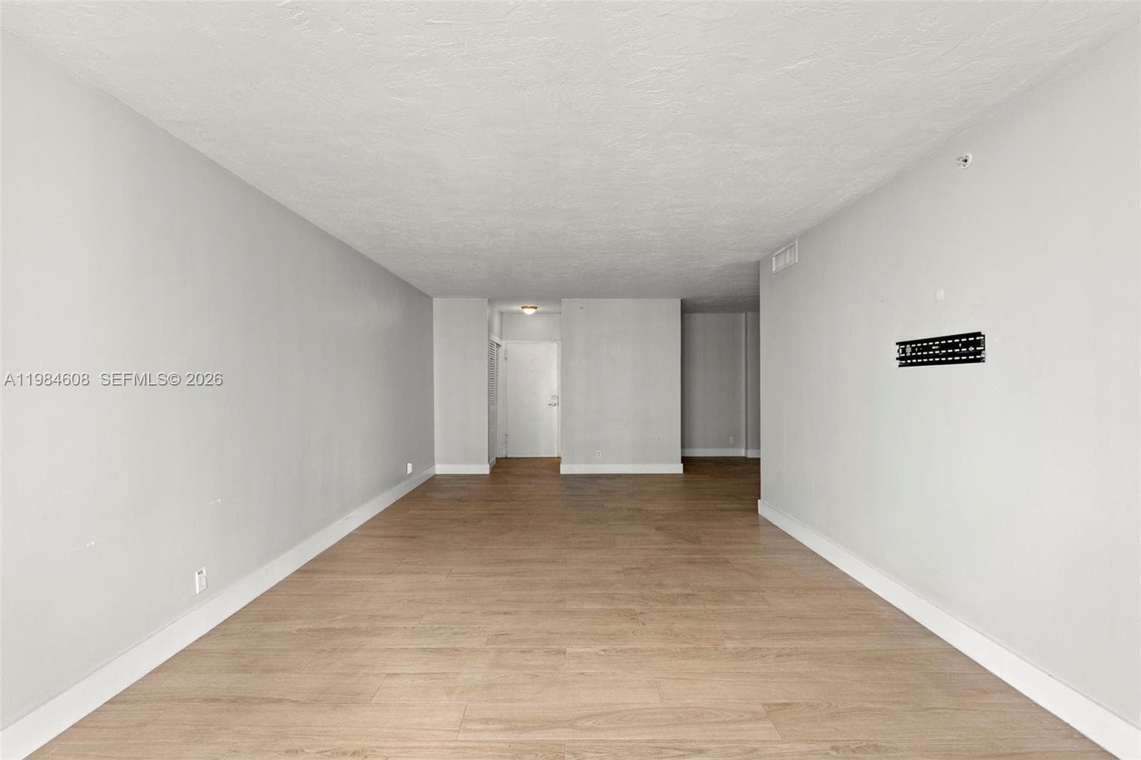 3001 Ocean Dr 1145 photo 8