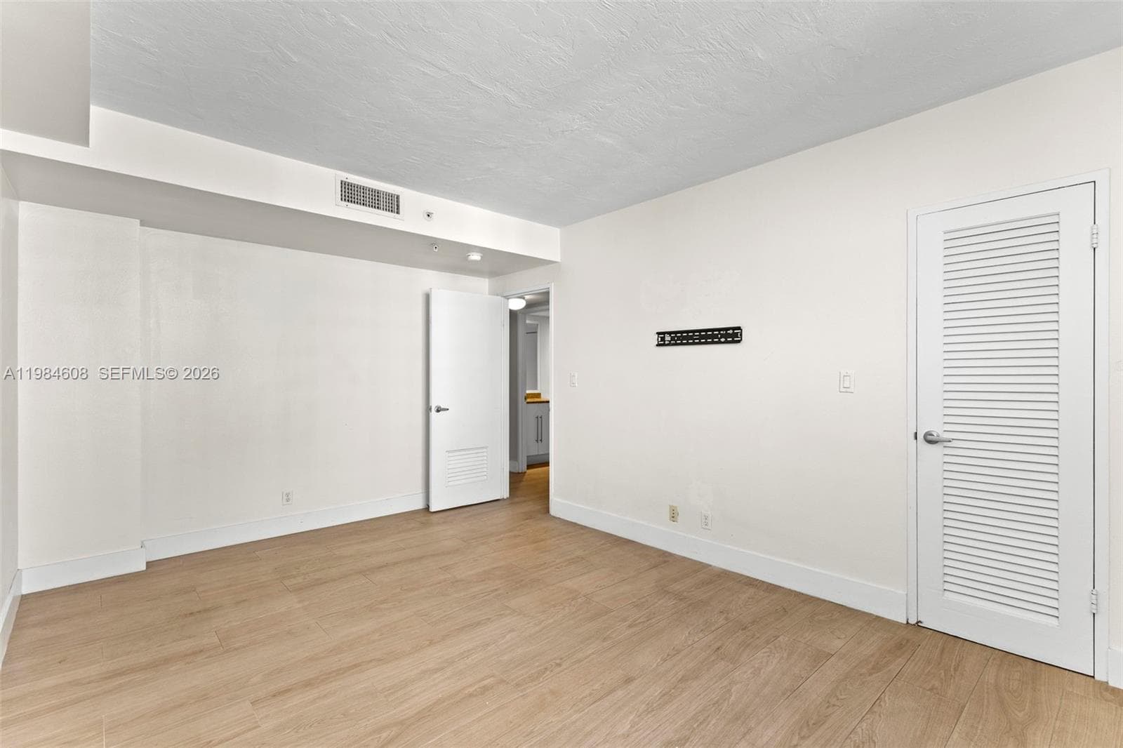 3001 Ocean Dr 1145 photo 21