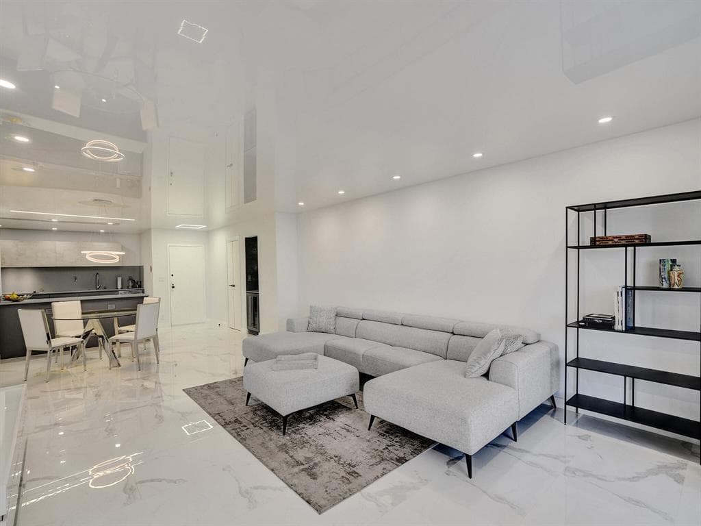 2500 Parkview Drive 1112 photo 11