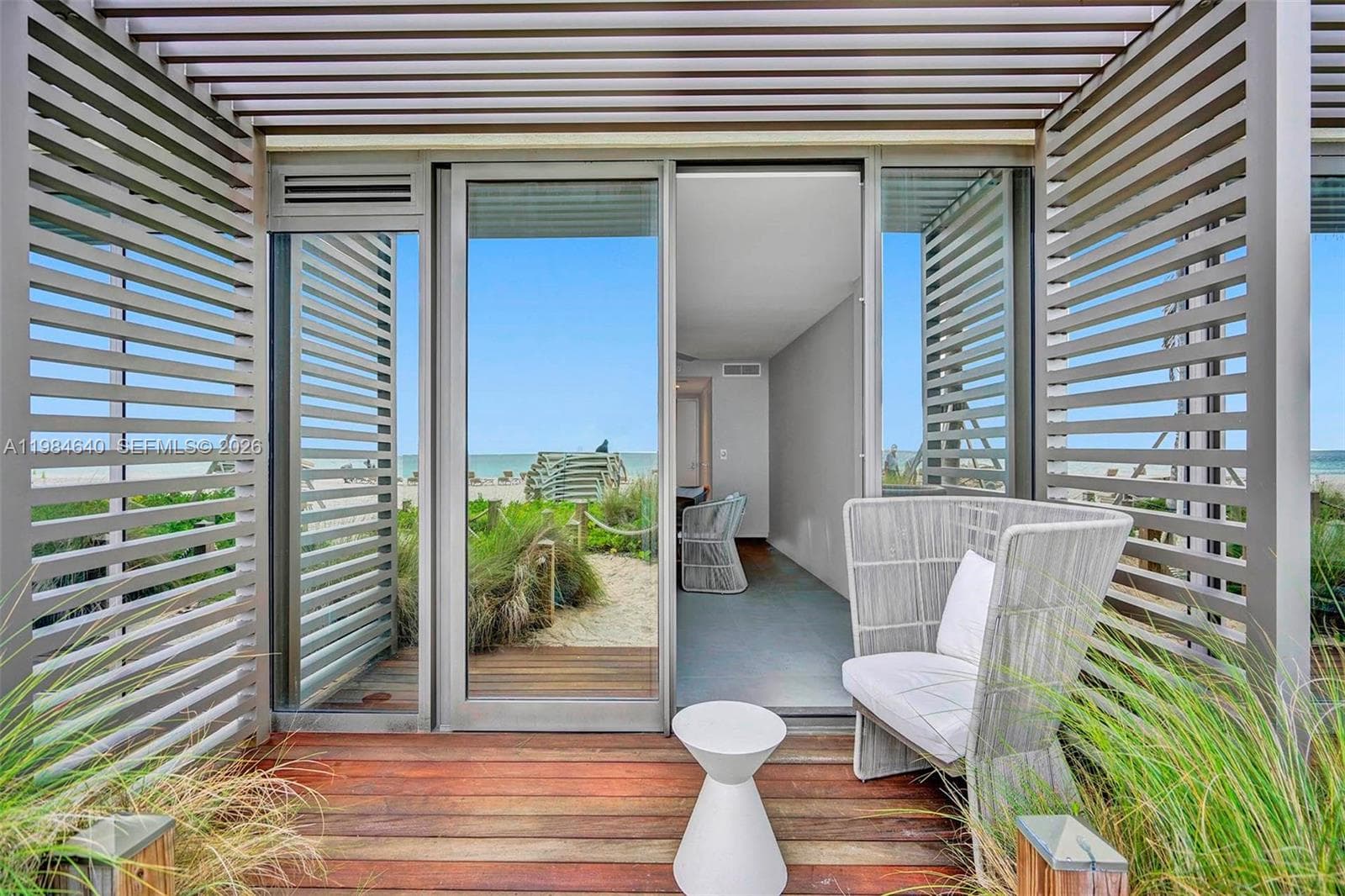 18975 Collins Ave Cabana 8 photo 5