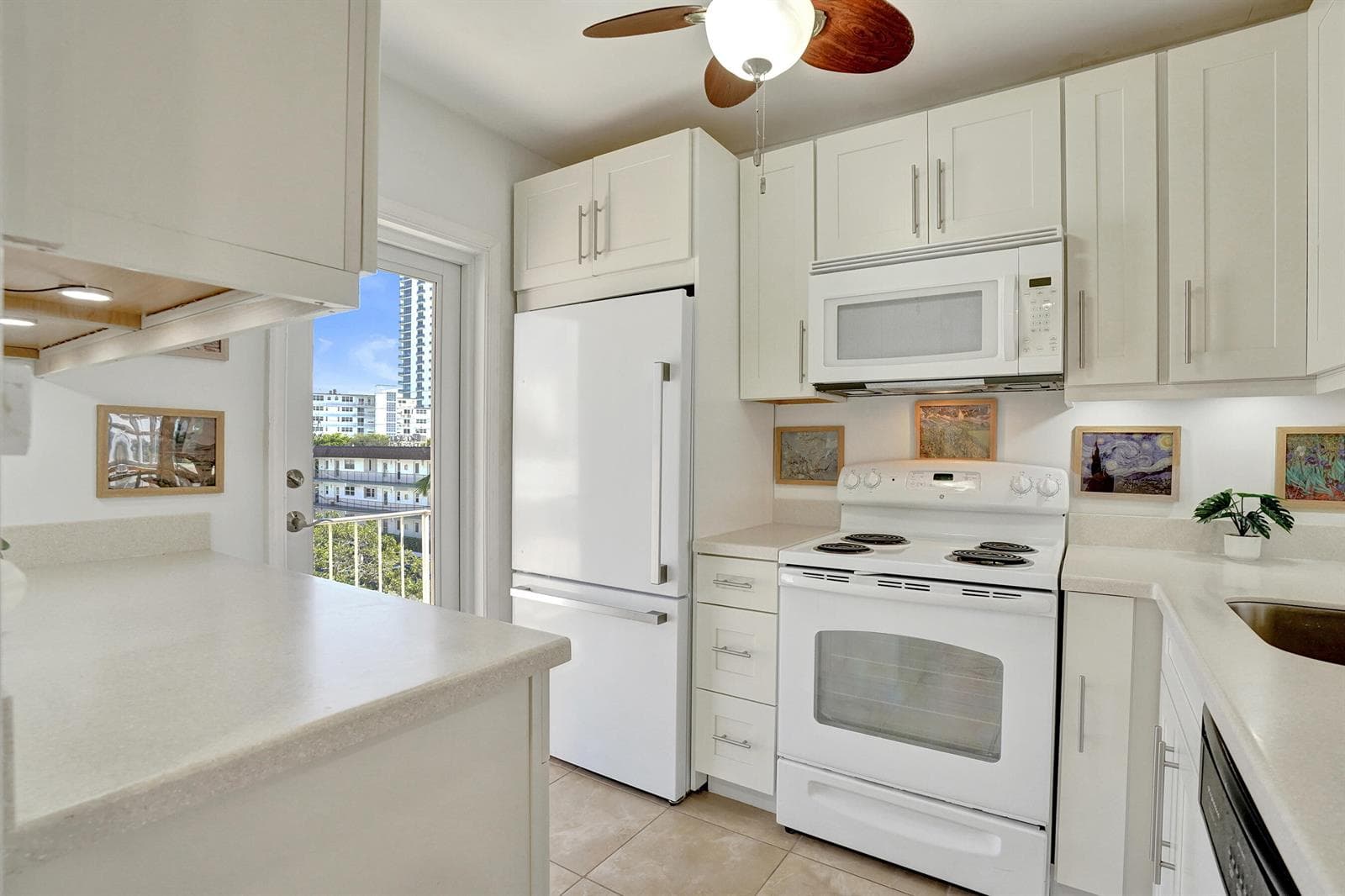 1481 S Ocean Boulevard 412 photo 17