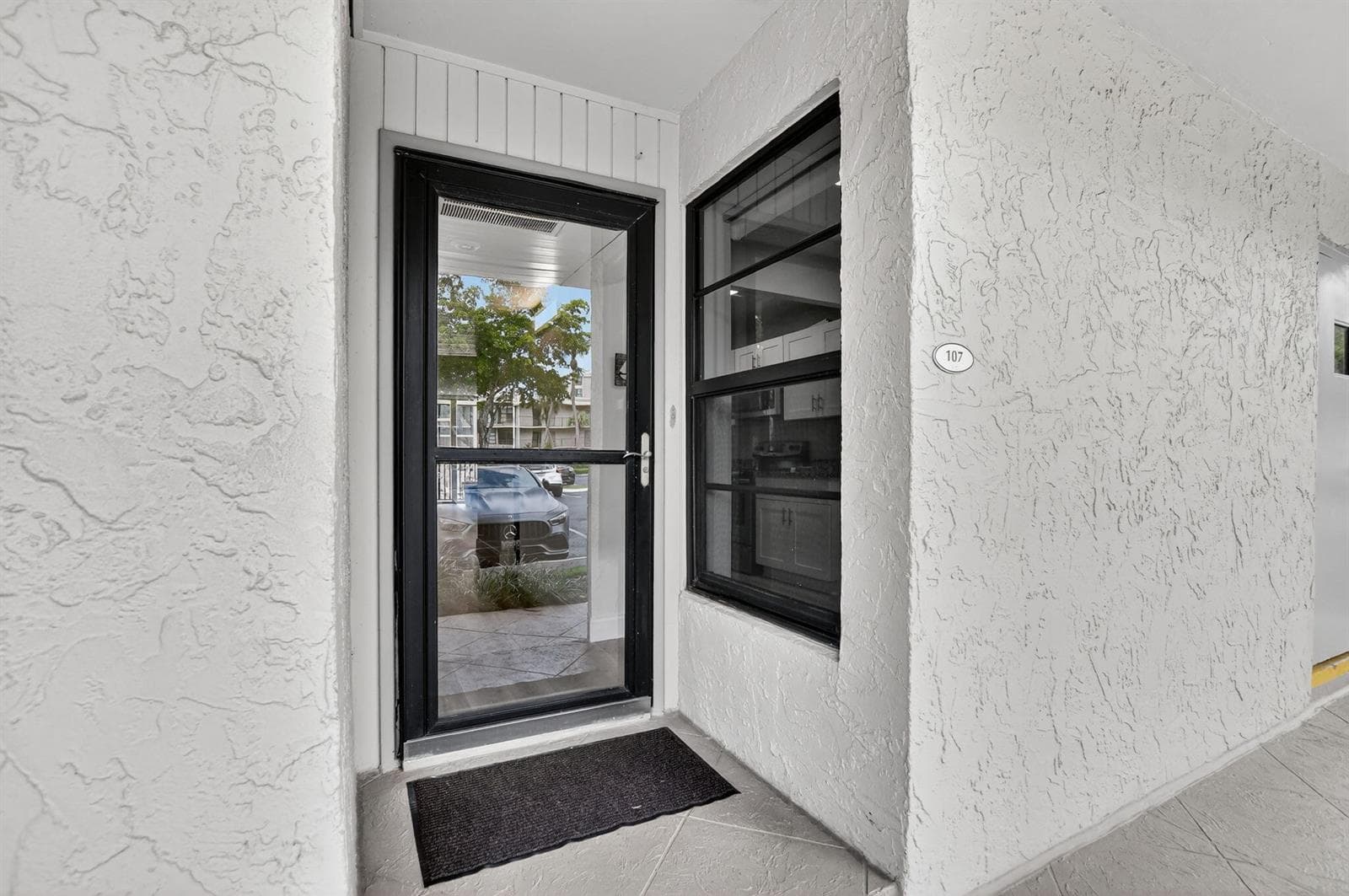 8 Royal Palm Way 107 photo 3