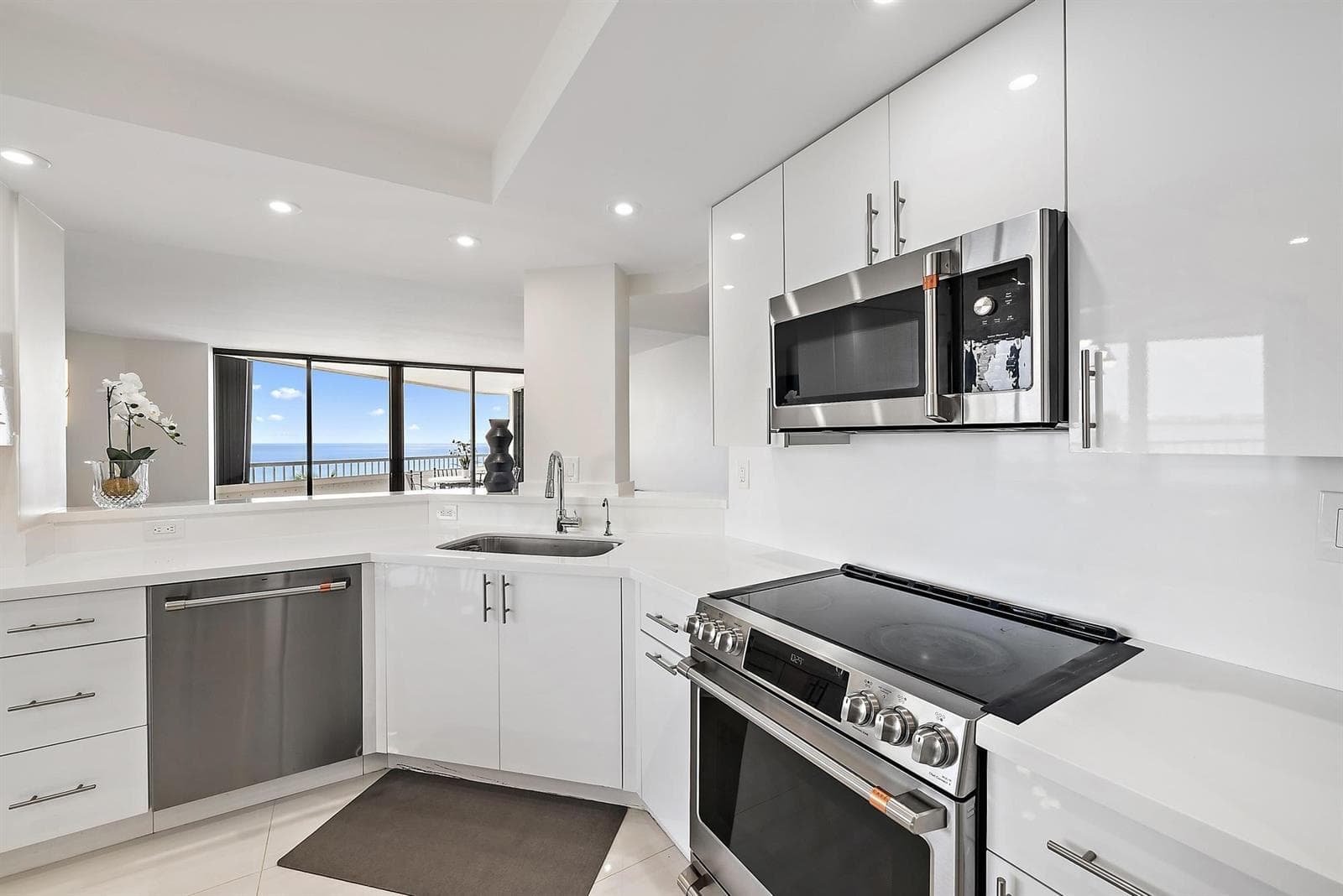 5070 N Ocean Drive 5b photo 15