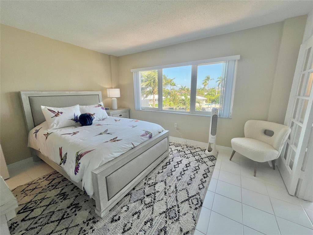 140 NE 28th Avenue 305 photo 14