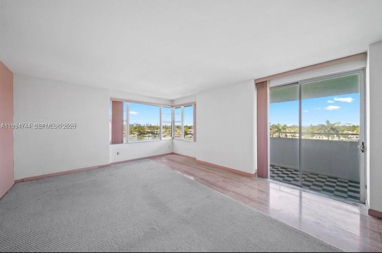 5255 Collins Ave 5J photo 18
