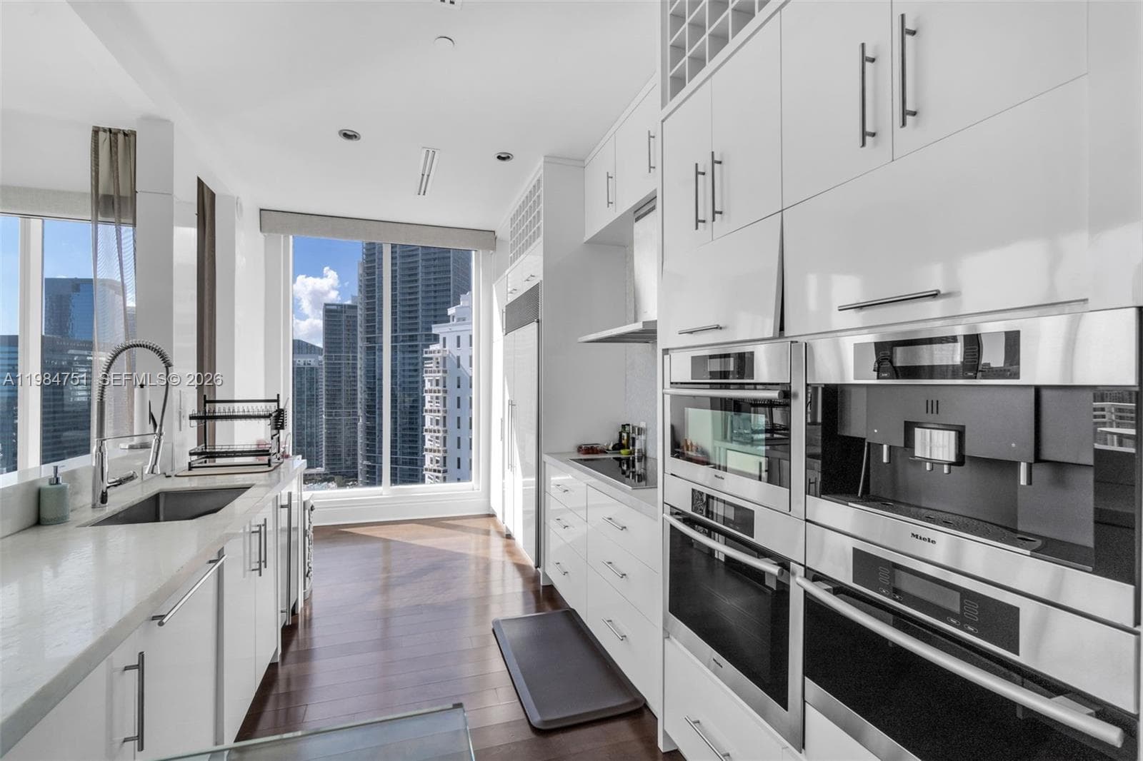 900 Brickell Key Blvd 2904 photo 3