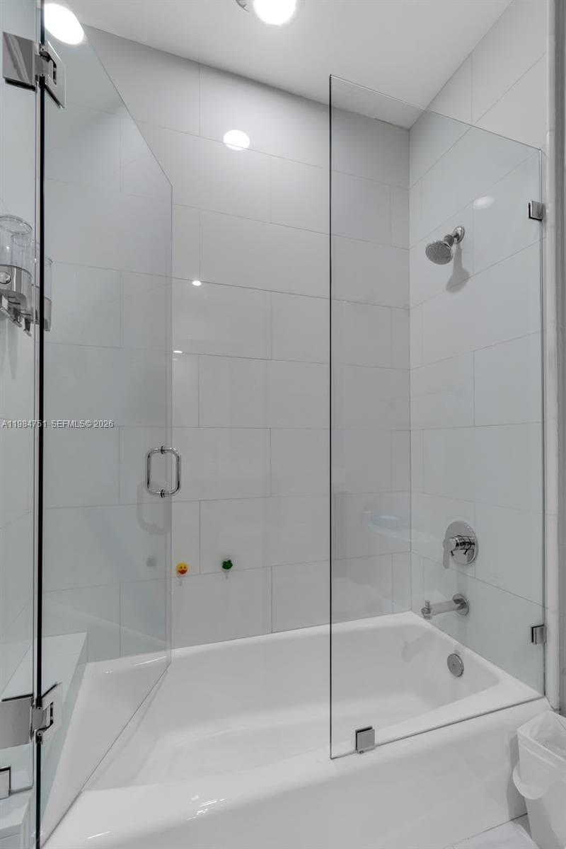 900 Brickell Key Blvd 2904 photo 25