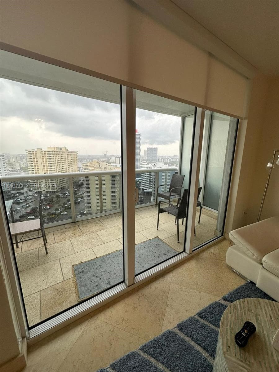 1800 S Ocean Dr 1606 photo 9