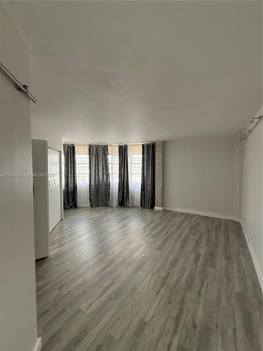 1825 S Ocean Dr 305 photo 11