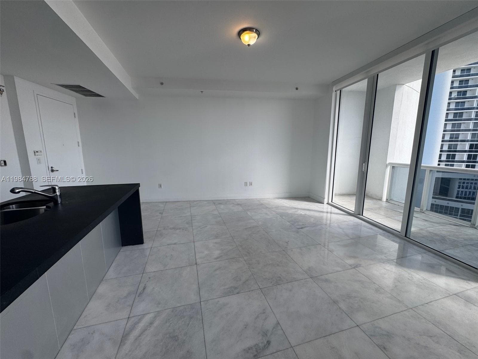 18201 Collins Ave 3505 photo 3