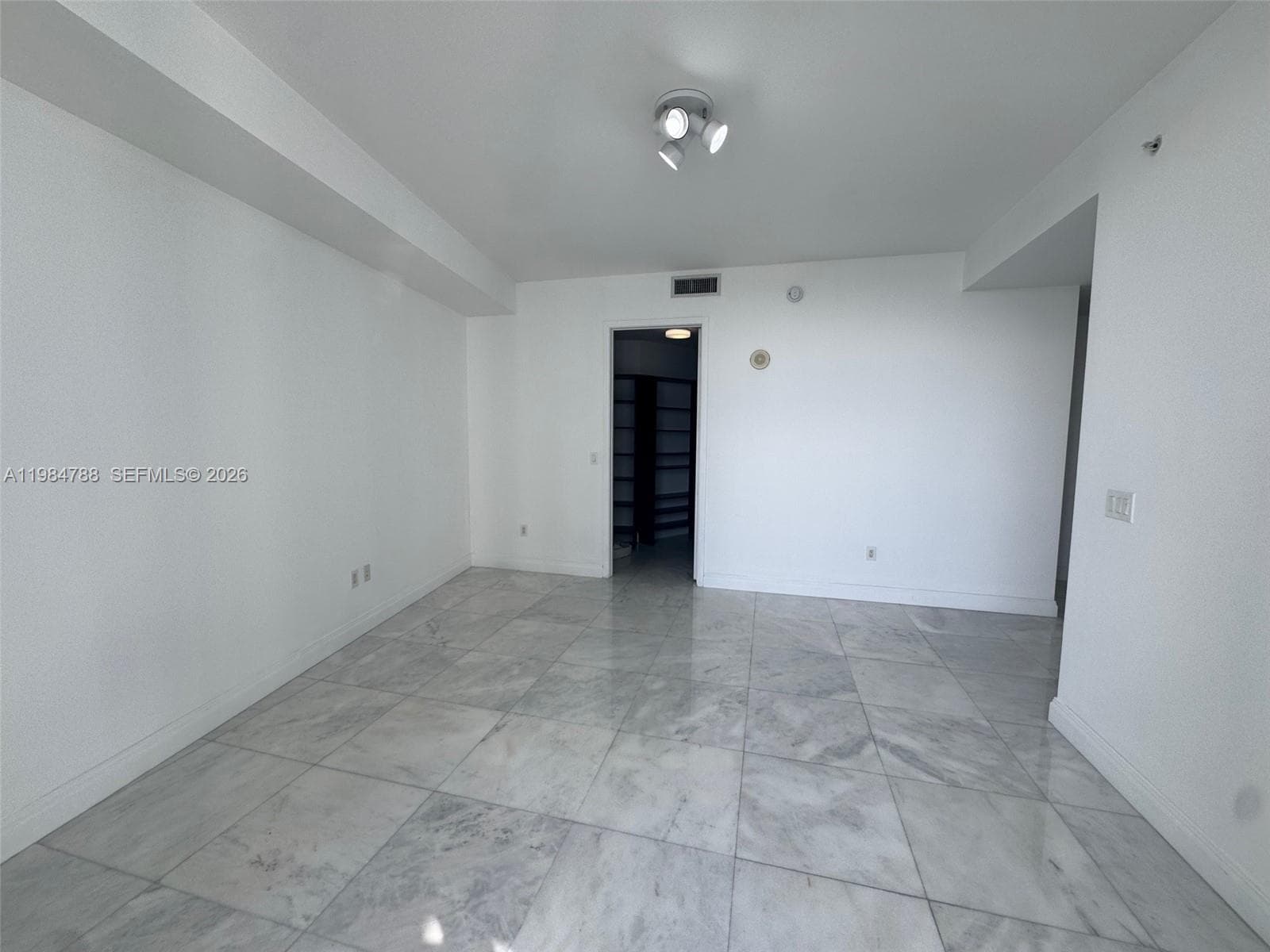 18201 Collins Ave 3505 photo 11