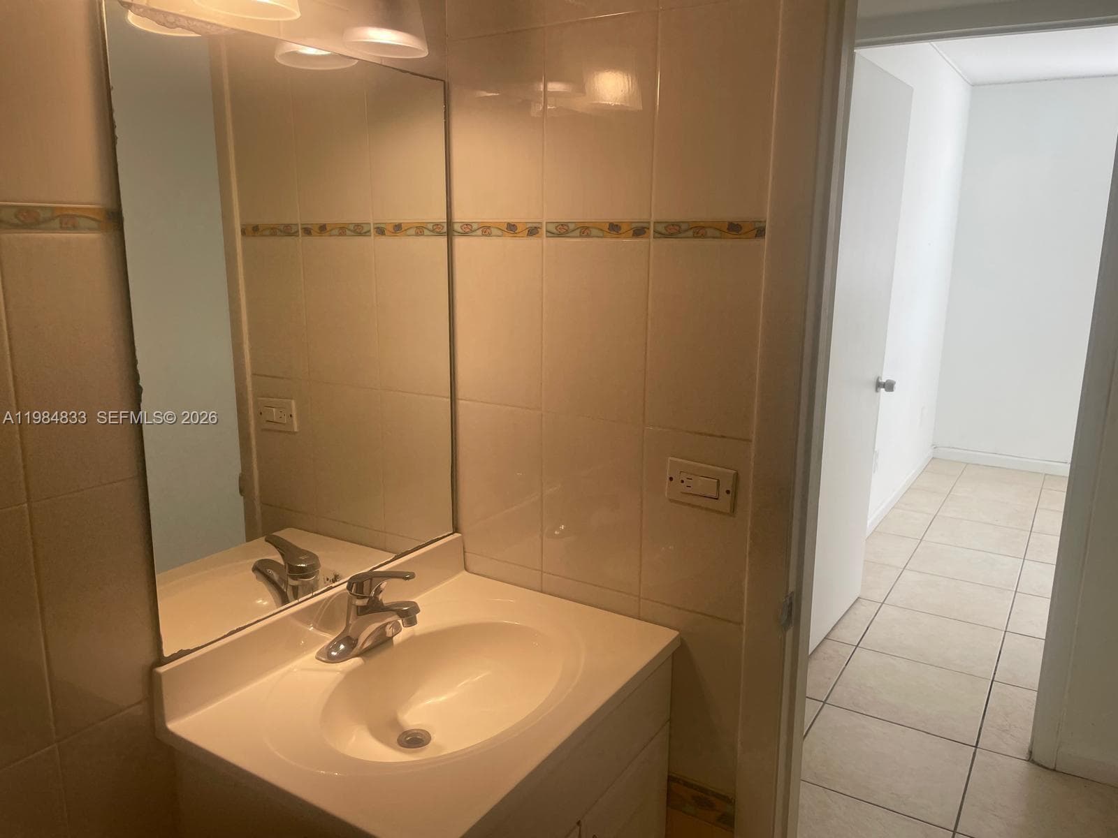 3522 NE 171st St 206 photo 8