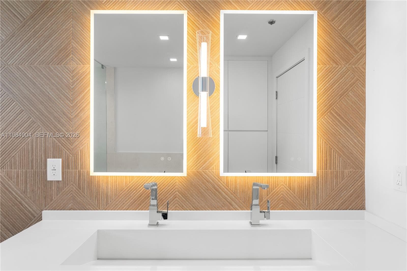 1000 Venetian Way 303 photo 12
