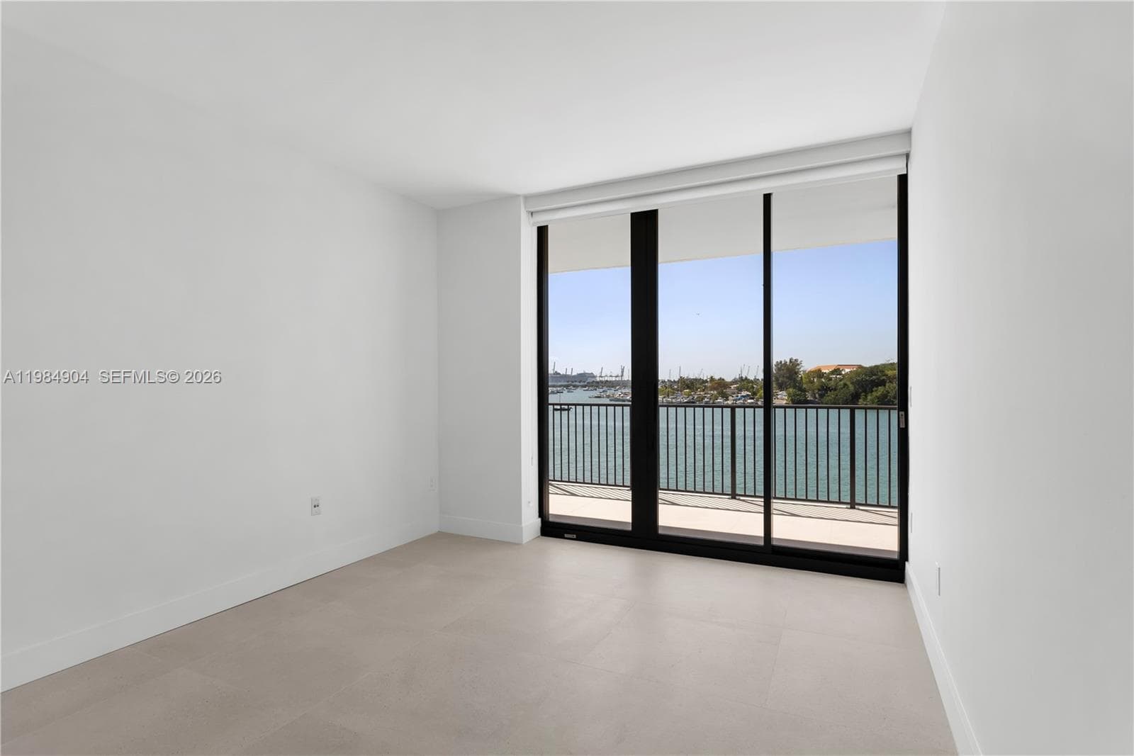 1000 Venetian Way 303 photo 8