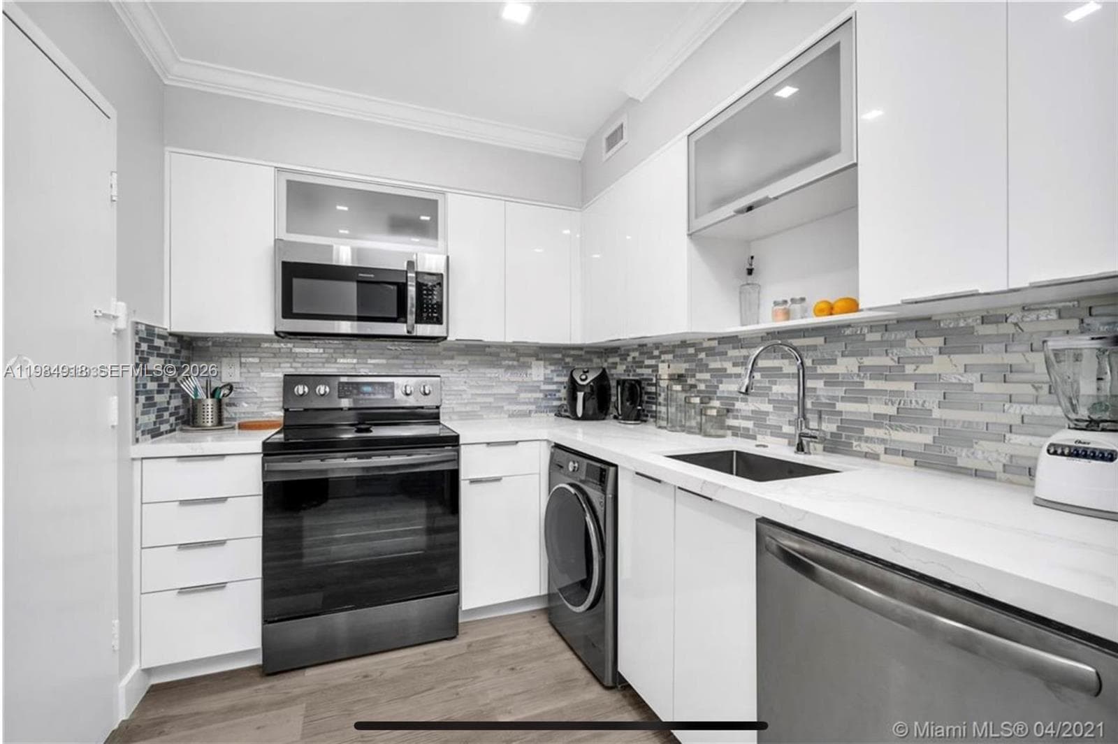2501 S Ocean Dr 1520 photo 7