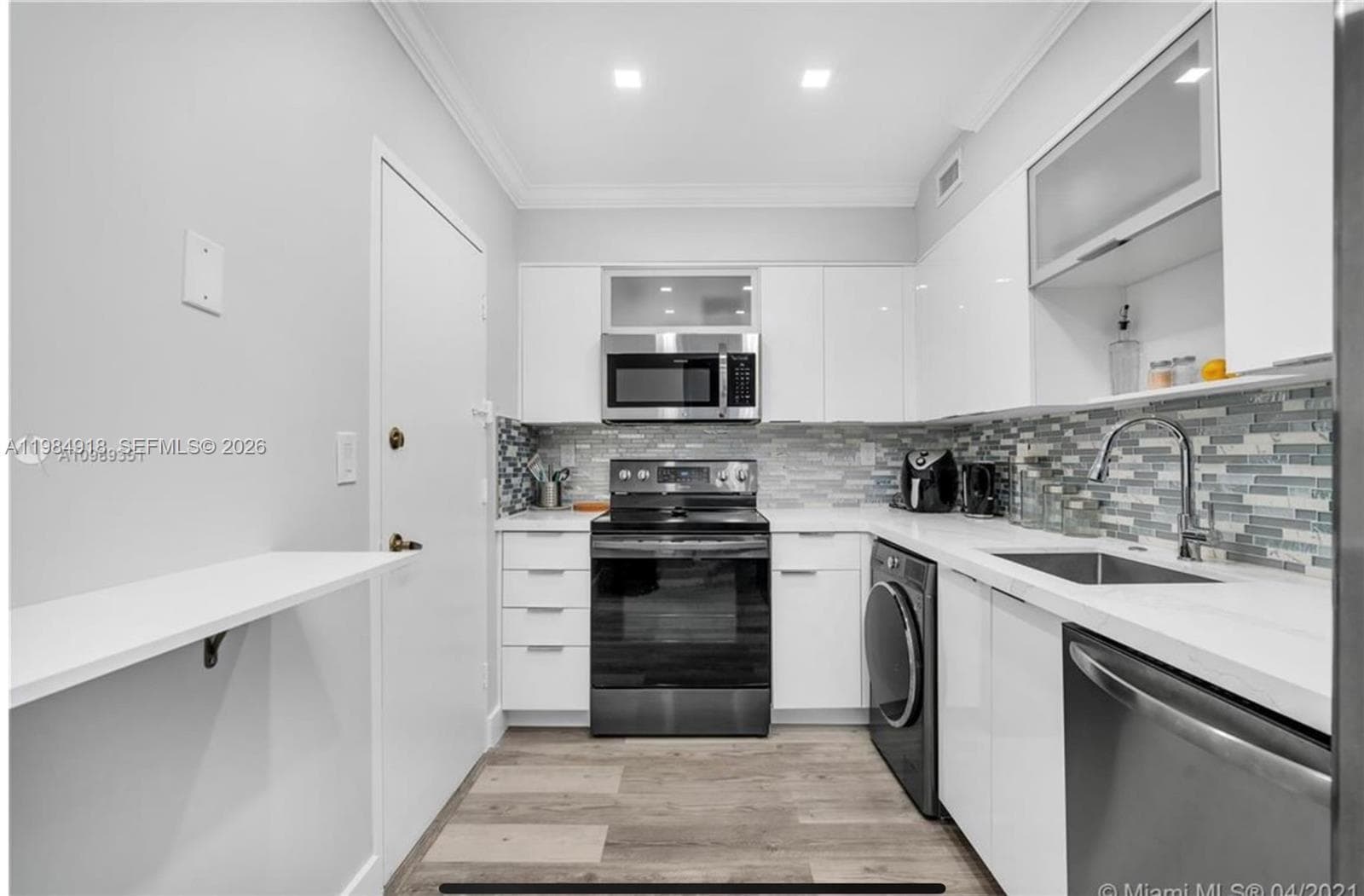2501 S Ocean Dr 1520 photo 9