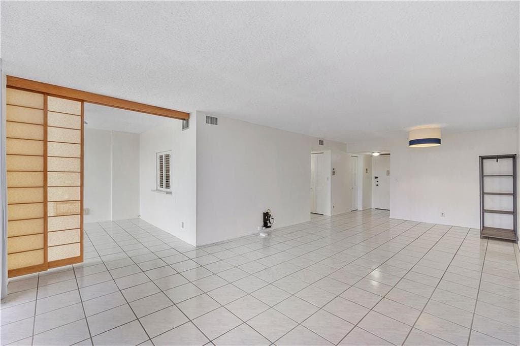 1000 Parkview Drive 507 photo 5