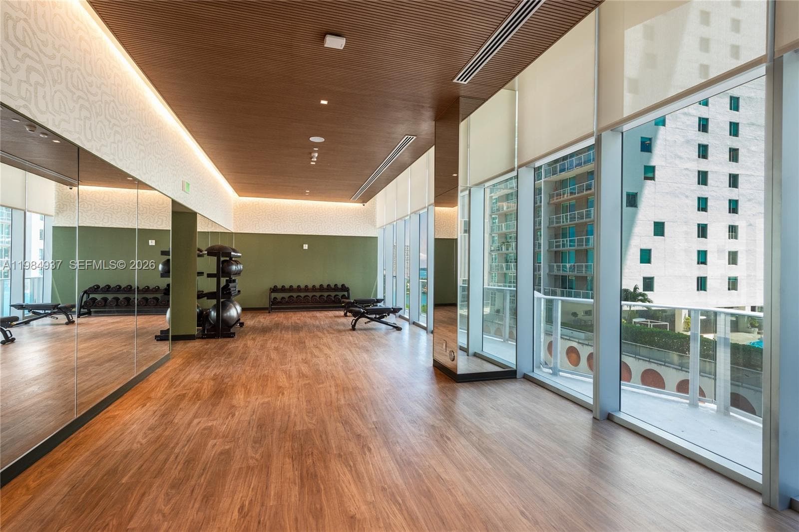 77 5th Street 4004 photo 13