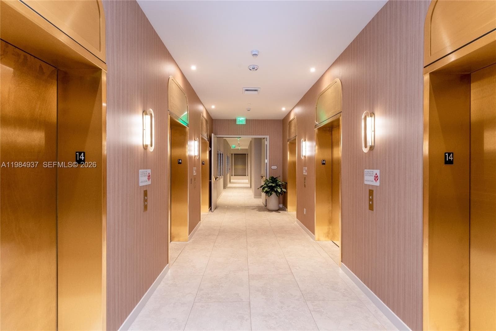 77 5th Street 4004 photo 14