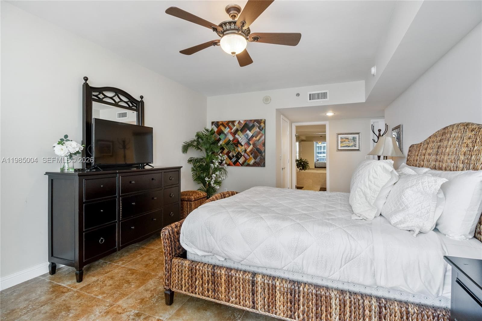 1830 Ocean Dr 1108 photo 10