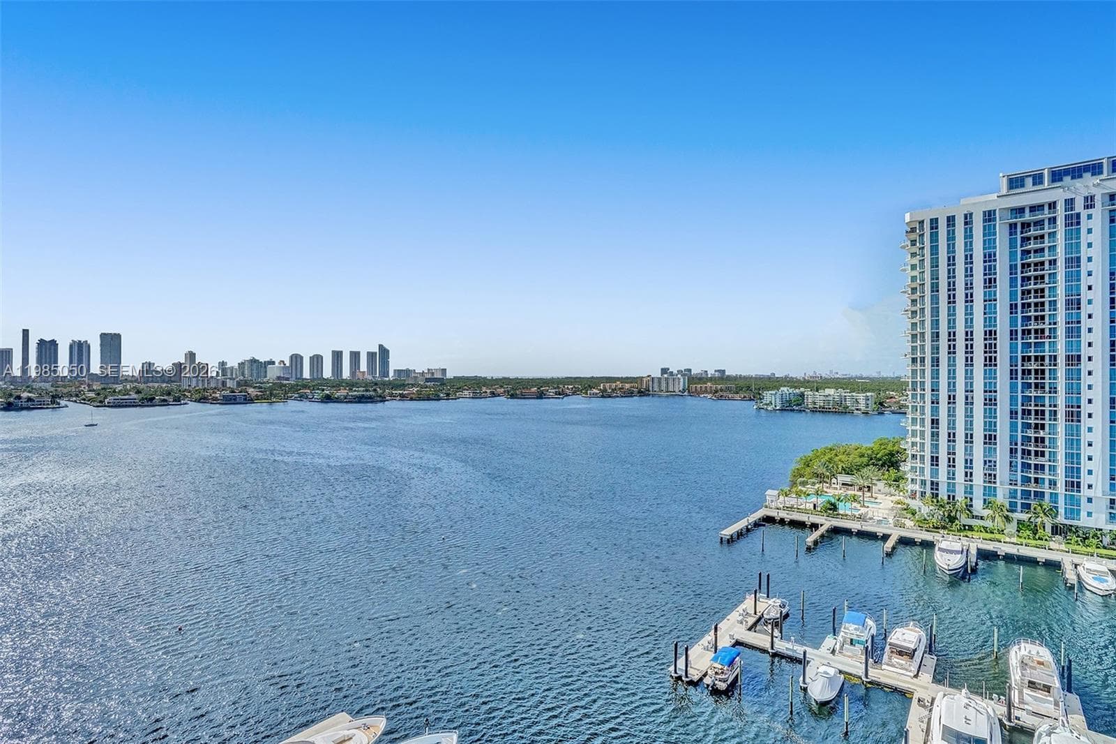 17301 Biscayne Blvd 1207 photo 1