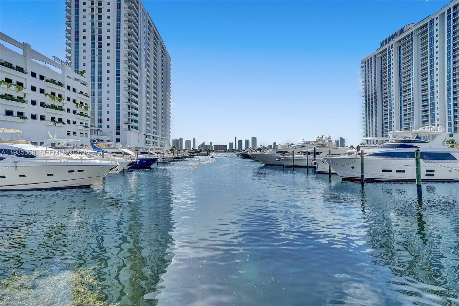 17301 Biscayne Blvd 1207 photo 21