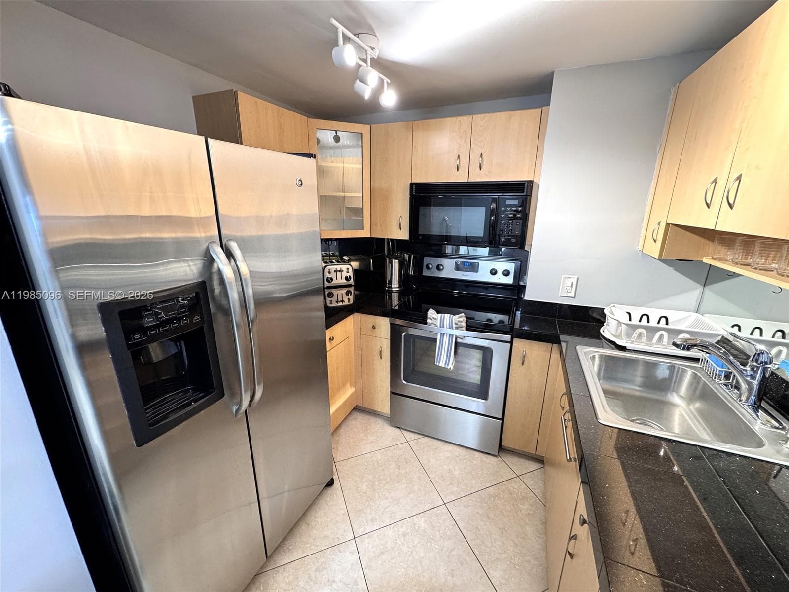 9195 Collins Ave PH4 photo 5