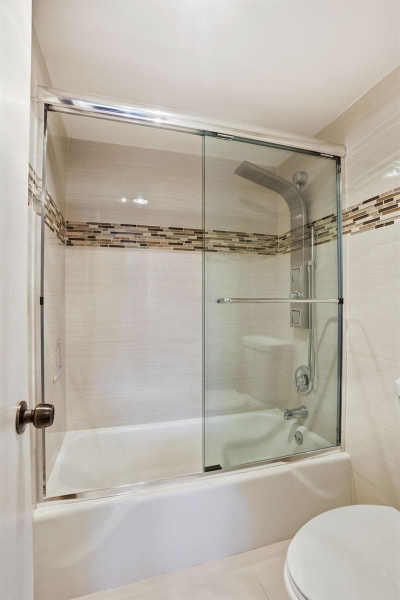 2000 S Ocean Boulevard 2l photo 16