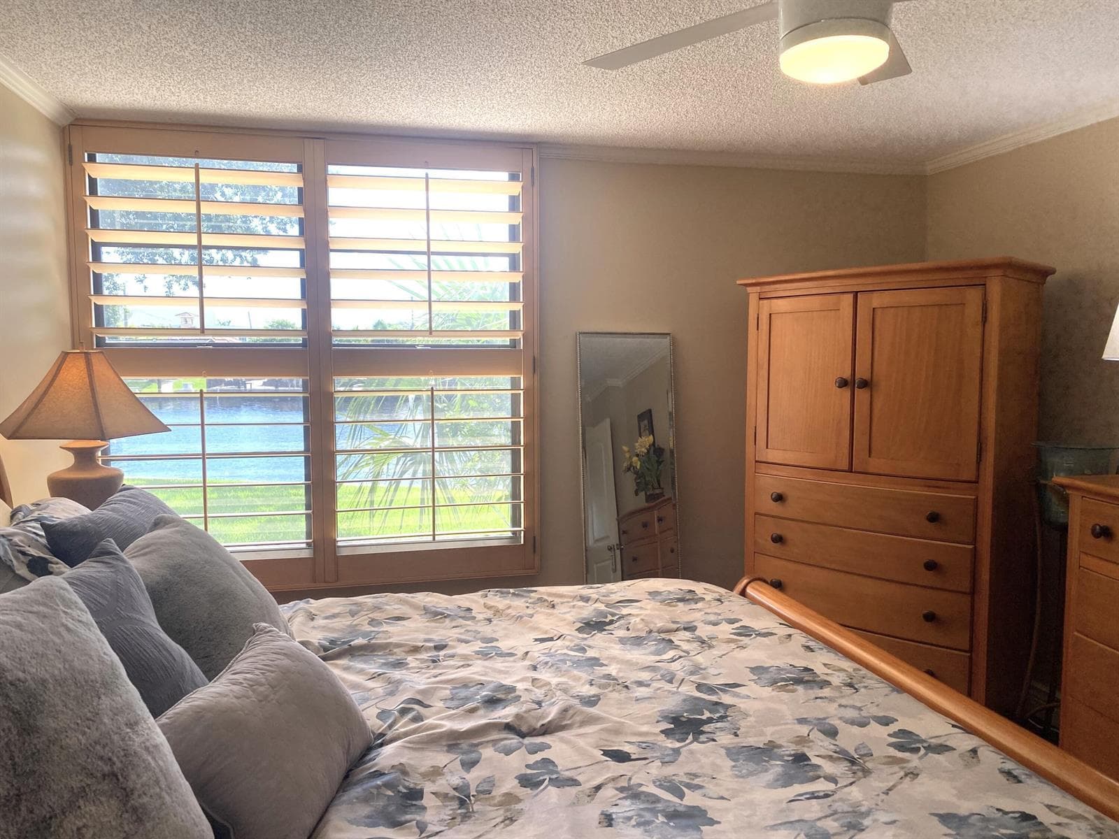 14 Royal Palm Way 106 photo 25
