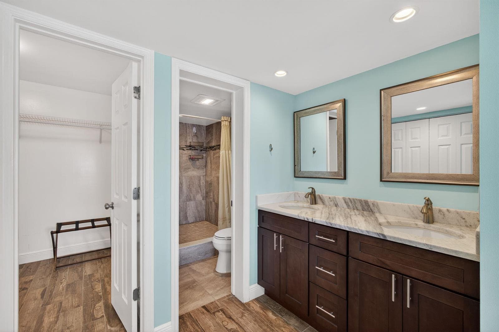 3040 Lake Shore Drive photo 24