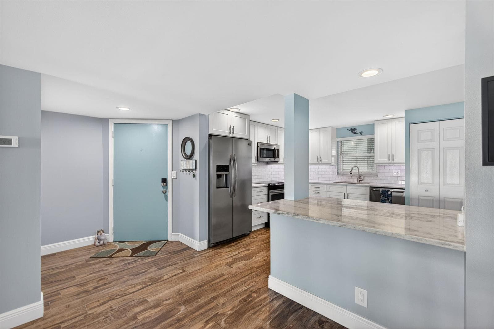 3040 Lake Shore Drive photo 11