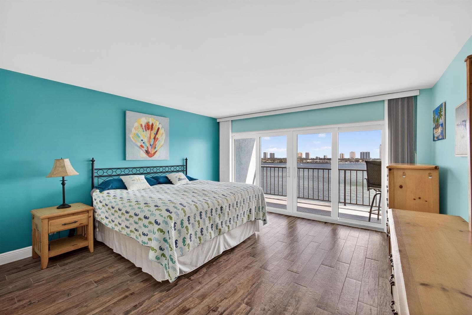 3040 Lake Shore Drive photo 21
