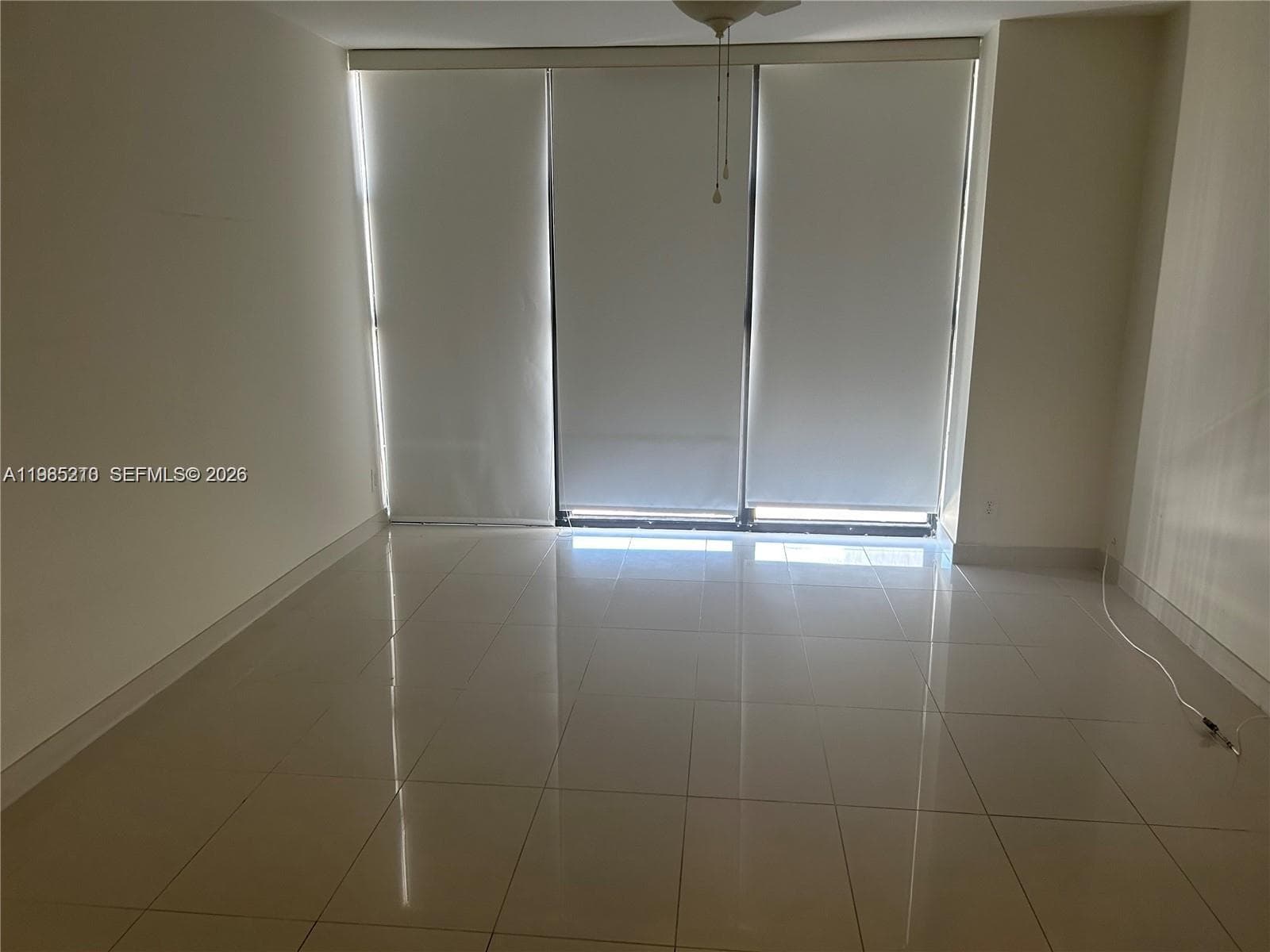 400 Leslie Dr 308 photo 14