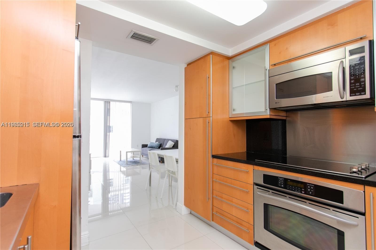 6365 Collins Ave 806 photo 23