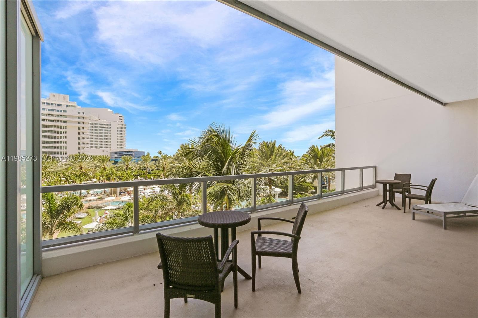 4391 Collins Ave 307 photo 2
