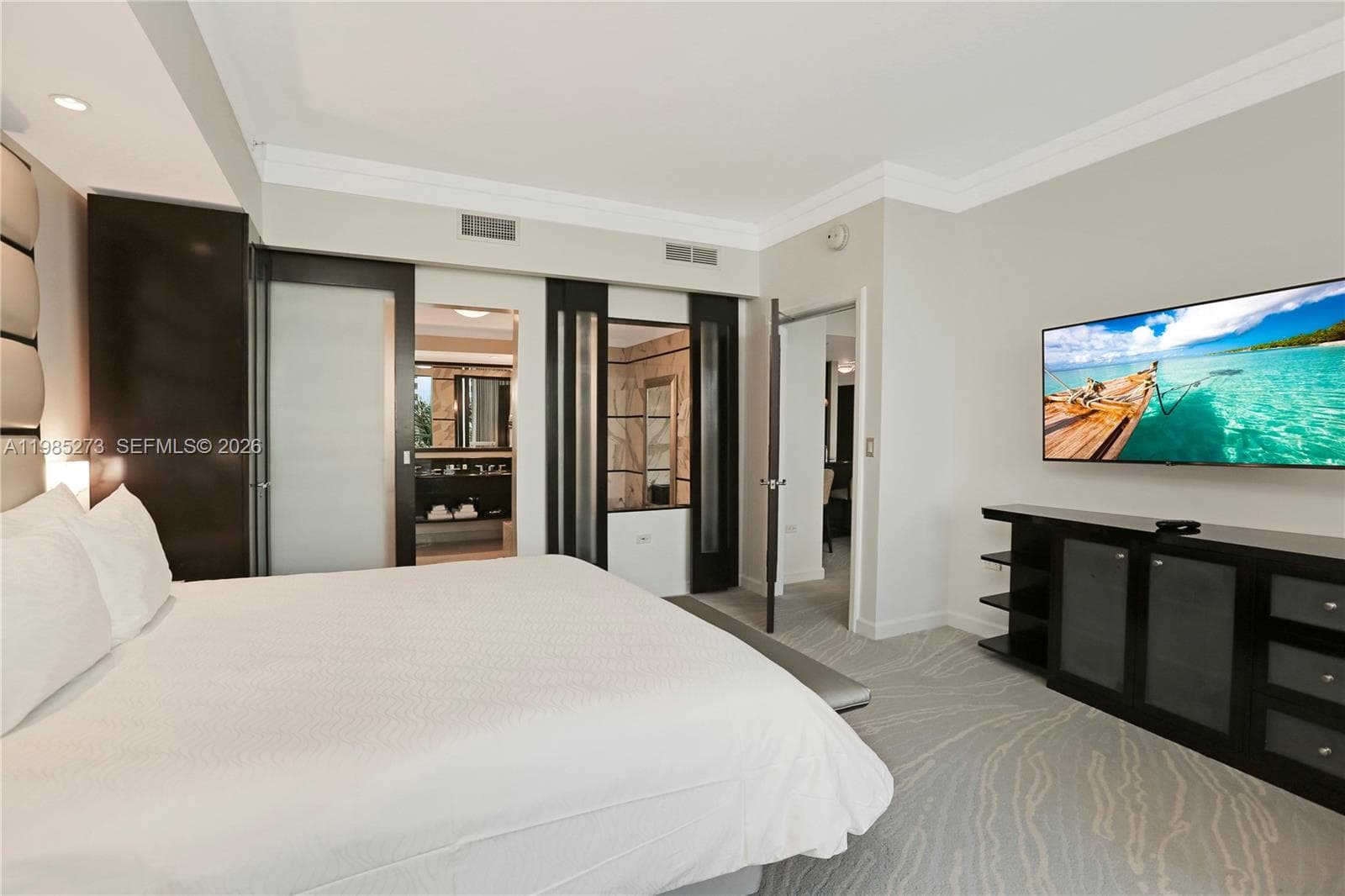 4391 Collins Ave 307 photo 16