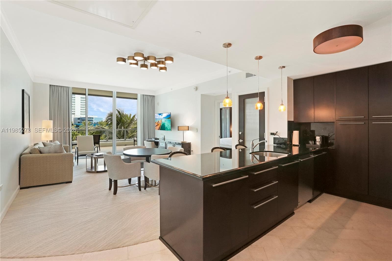4391 Collins Ave 307 photo 1