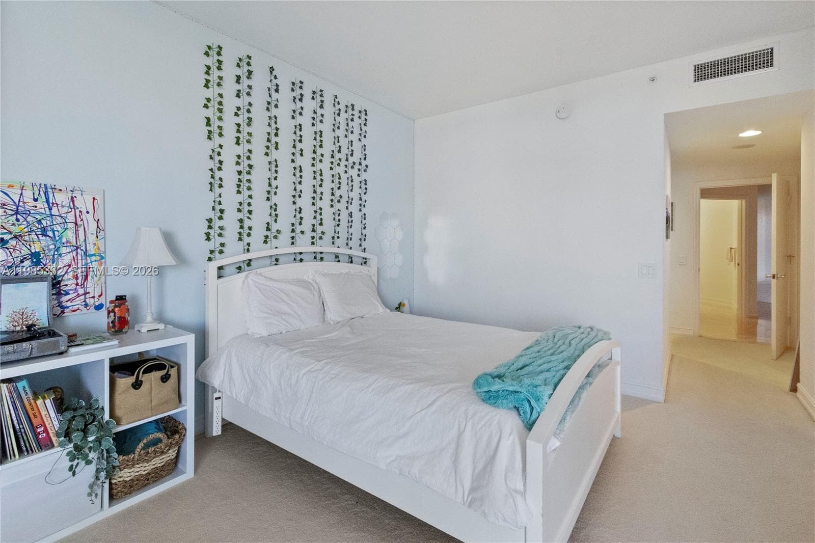 21050 Point Pl 604 photo 17