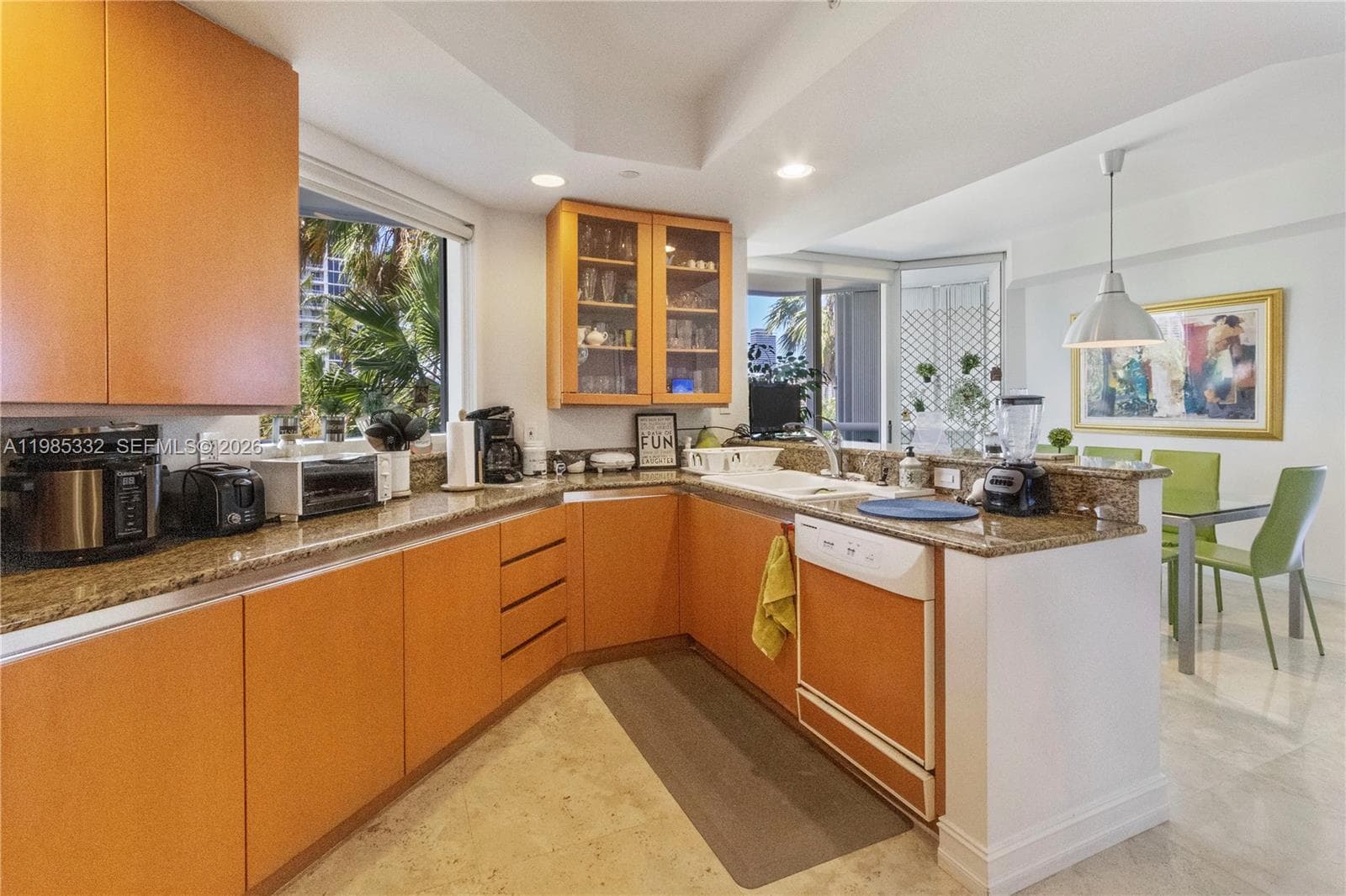 21050 Point Pl 604 photo 7