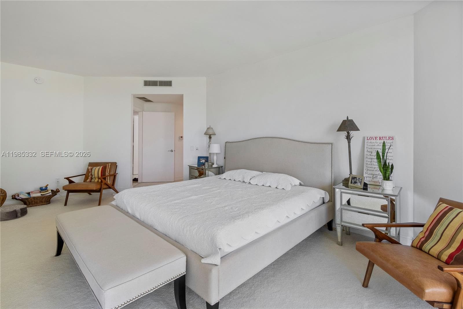 21050 Point Pl 604 photo 11