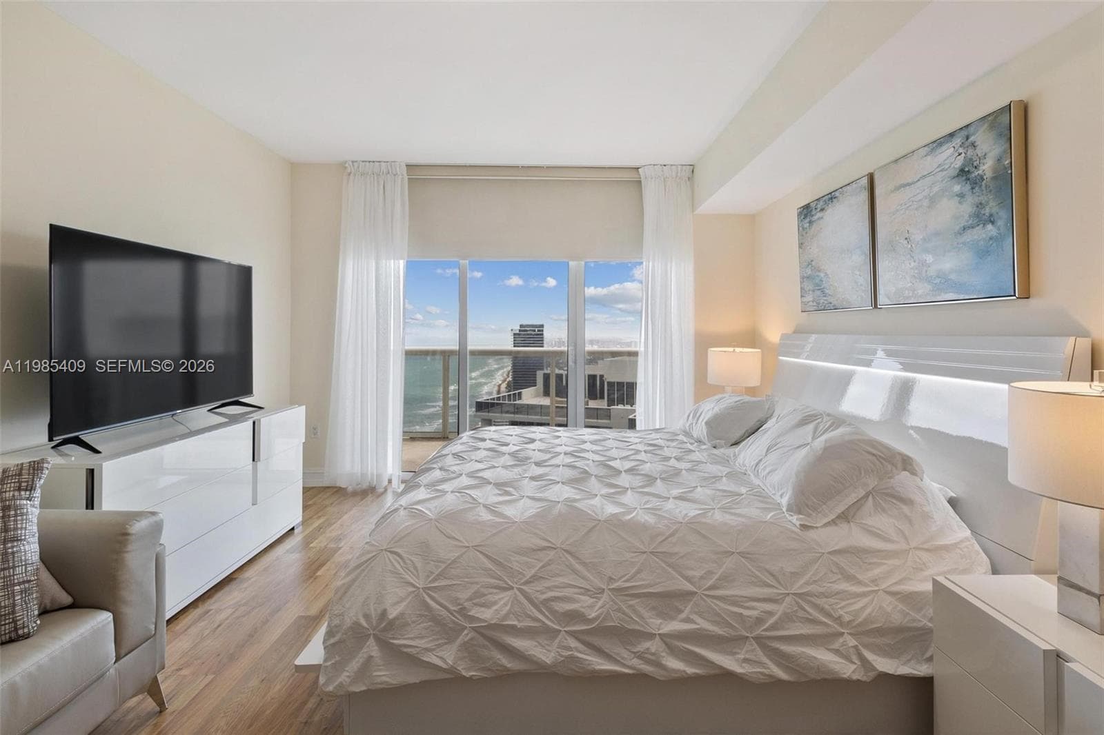 1830 S Ocean Dr 4706 photo 9