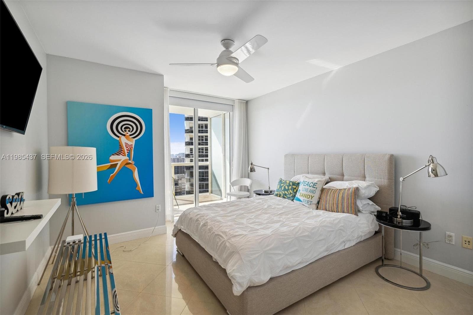 1830 Ocean Dr 2703 photo 20