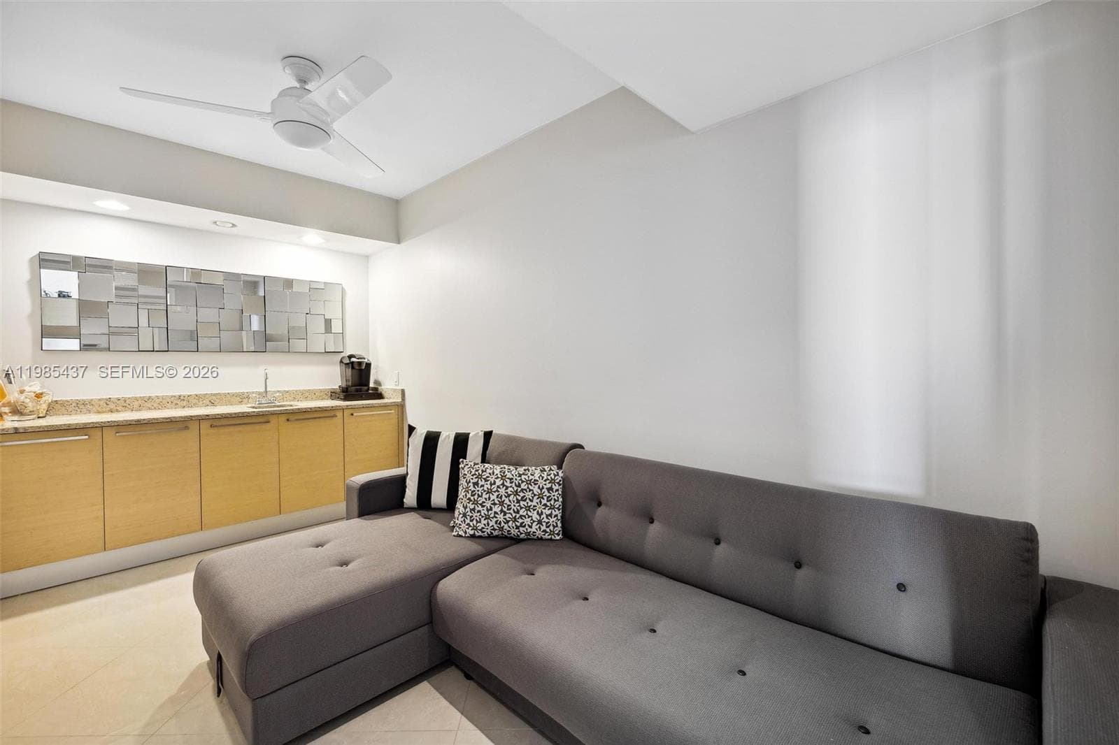 1830 Ocean Dr 2703 photo 24