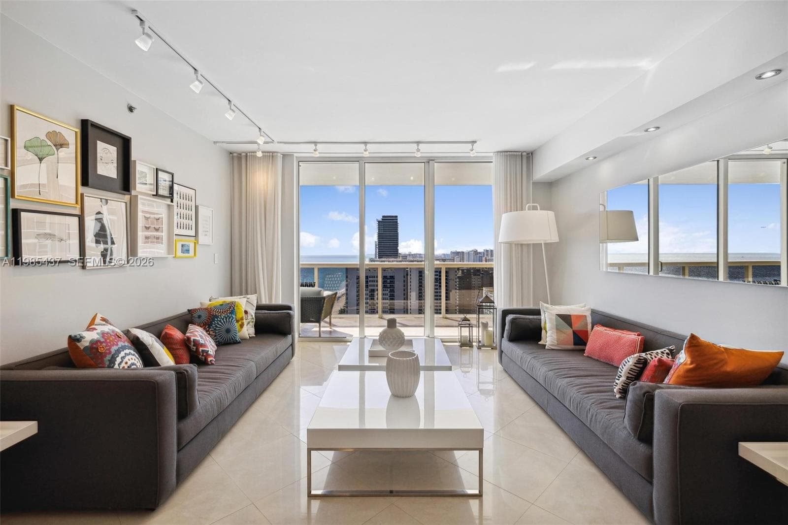 1830 Ocean Dr 2703 photo 10